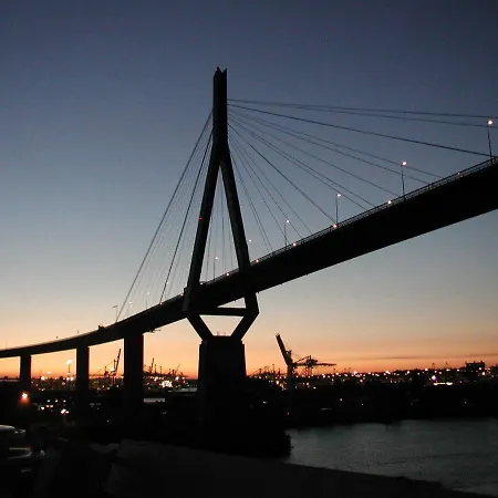 Caruso アパート ヨルク